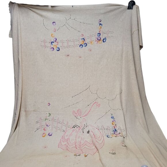 Vintage Embroidered Fabric Floral Country Crinoline Lady Southern Belle 80 x 65 - Picture 1 of 10